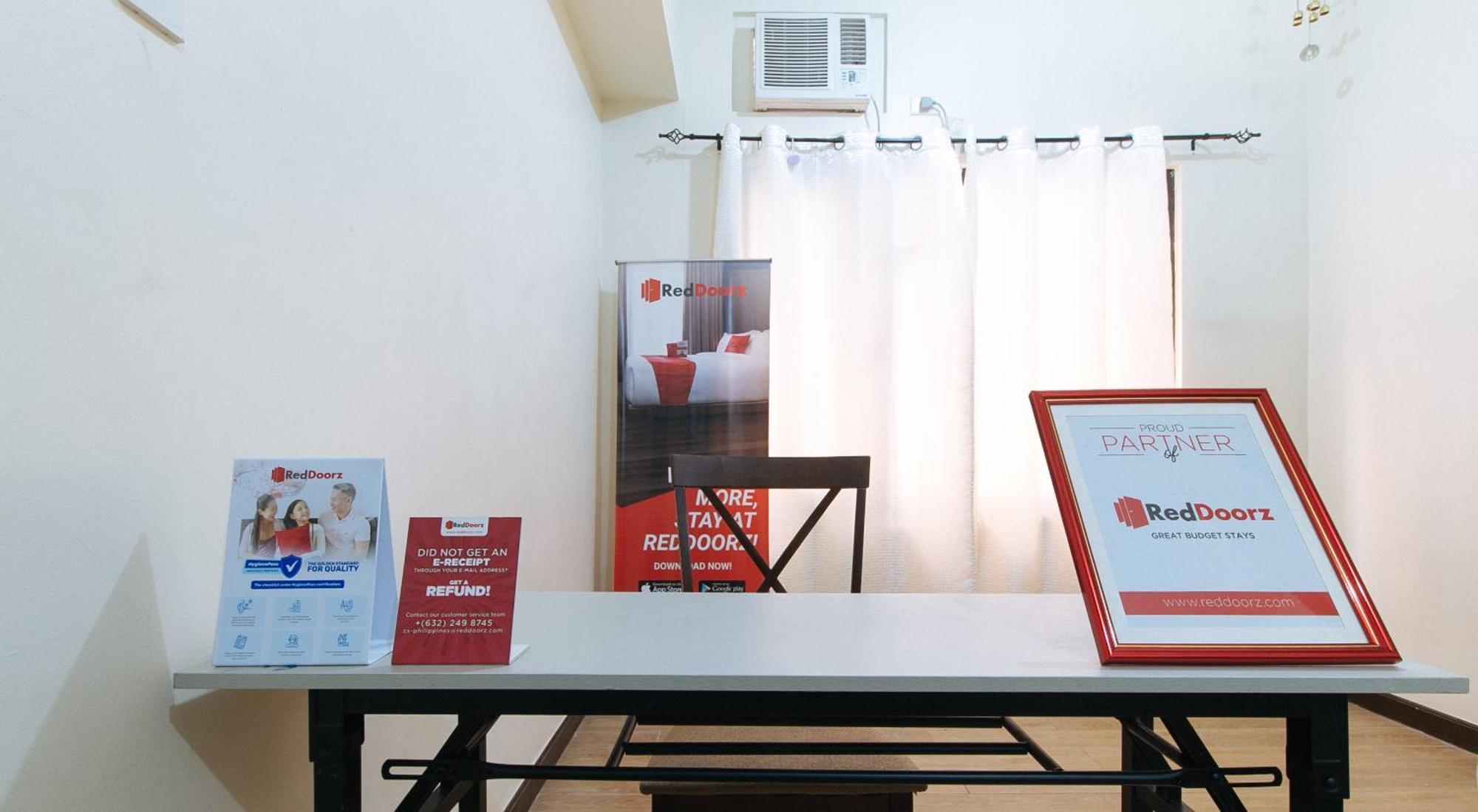 Reddoorz At Sta Cruz Naga City Luaran gambar
