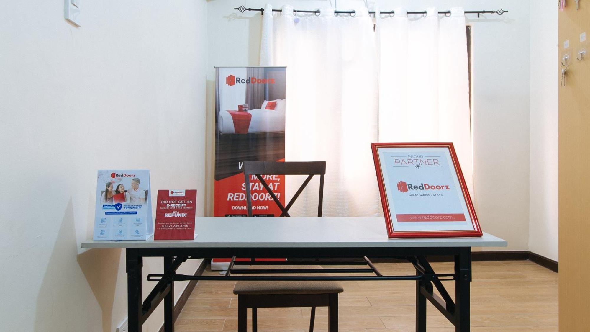Reddoorz At Sta Cruz Naga City Luaran gambar